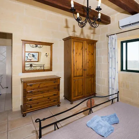 3 Bedroom Holiday Home With Private Pool And Views Nadur Exterior photo