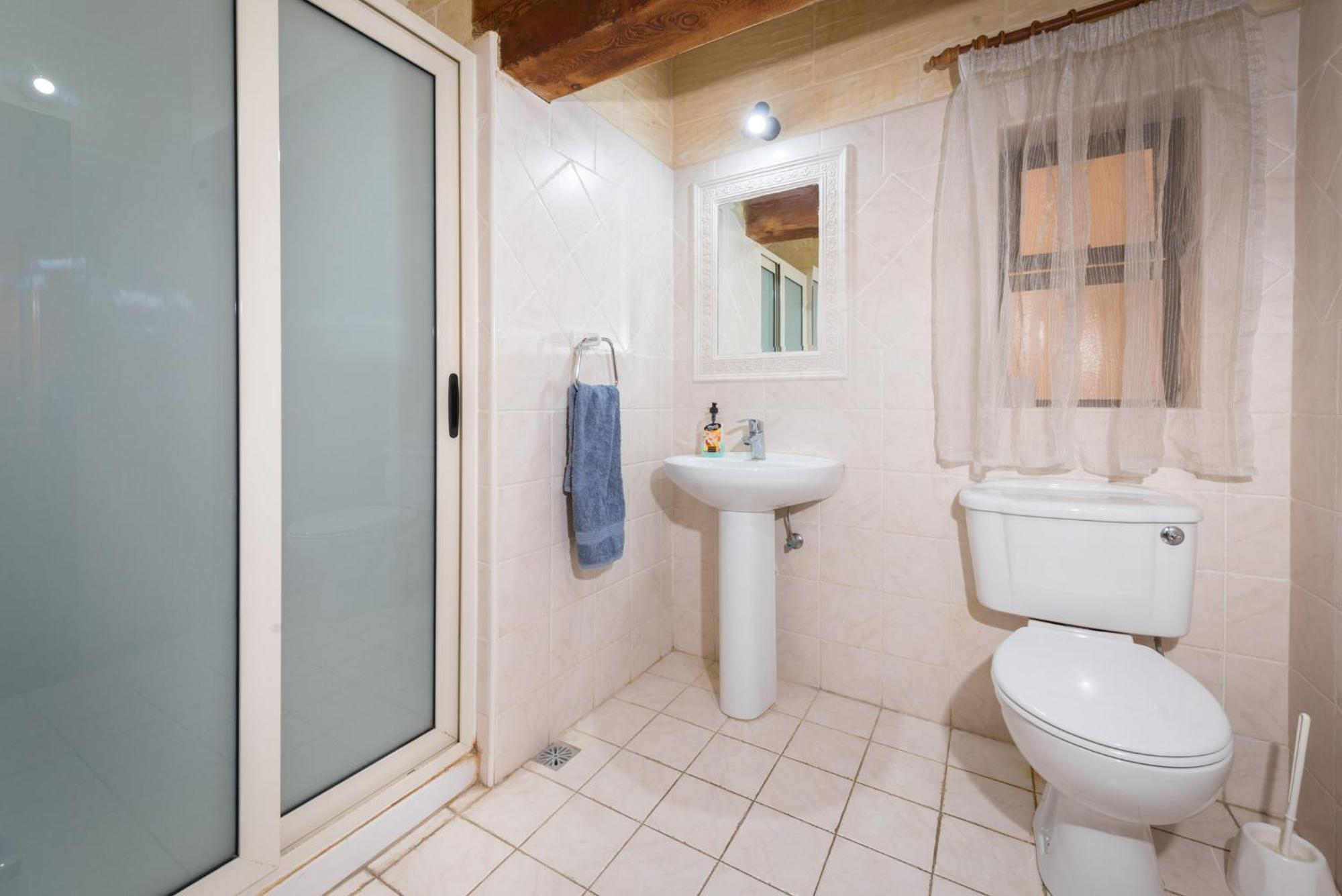 3 Bedroom With Private Pool And Views Casa vacanze Nadur